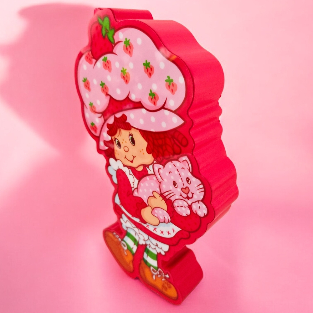 NEW Strawberry Shortcake  Print Wood Wall Decor Or Tabletop 8 Inches NWT
